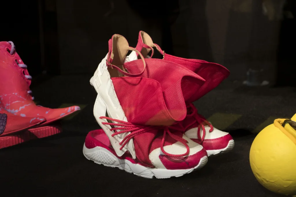 Exposition LOL by La Cambre Mode[s]_Musee Mode & Dentelle ©V.Gineste