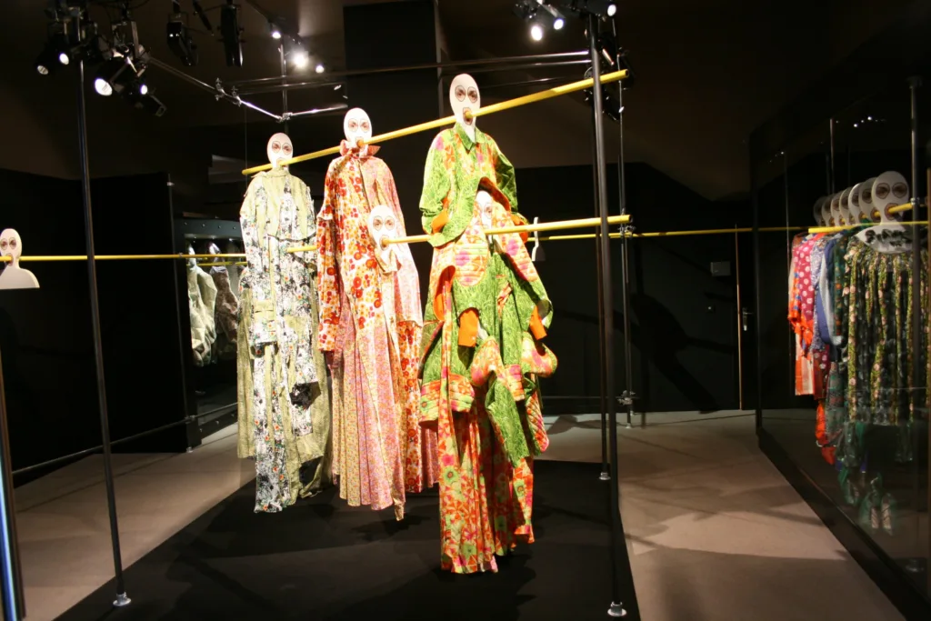 Exposition LOL by La Cambre Mode[s]_Musee Mode & Dentelle ©V.Gineste