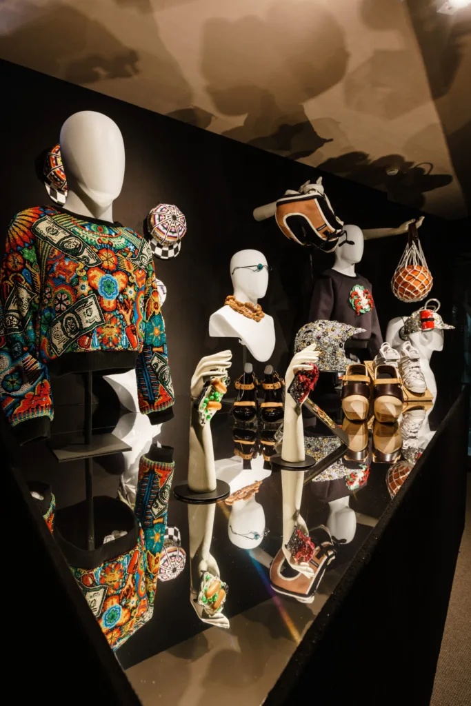 Exposition Reflection by Jean-Paul Lespagnard_Musee Mode & Dentelle ©Actions et Services