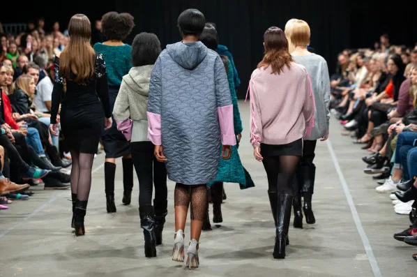 Leçon de Mode 20_Le monde des défilés et ses petits secrets ©Catwalkpictures