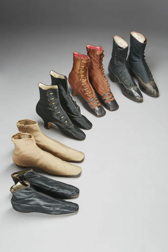 Exposition Crinolines & cie ©Musee Mode & Dentelle